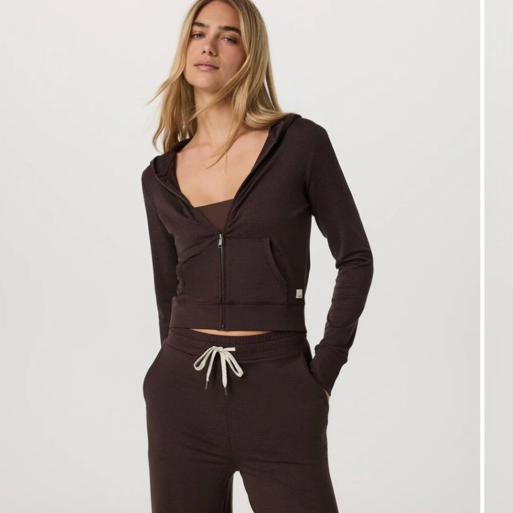 Vuori Women's Dark Brown Cropped Zip Hoodie